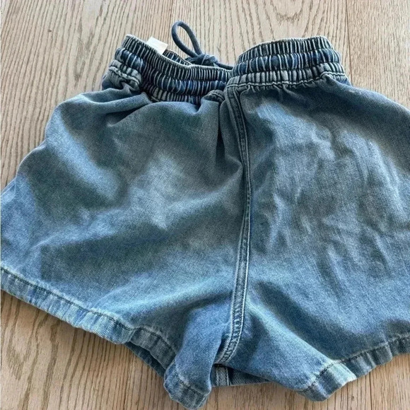 Good American‎ Drawstring Shorts - Picture 3 of 3